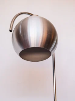 Julien, le lampadaire en métal n°180