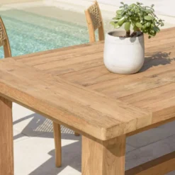 Kally - table à manger de jardin 220cm bois teck recyclé pieds droits