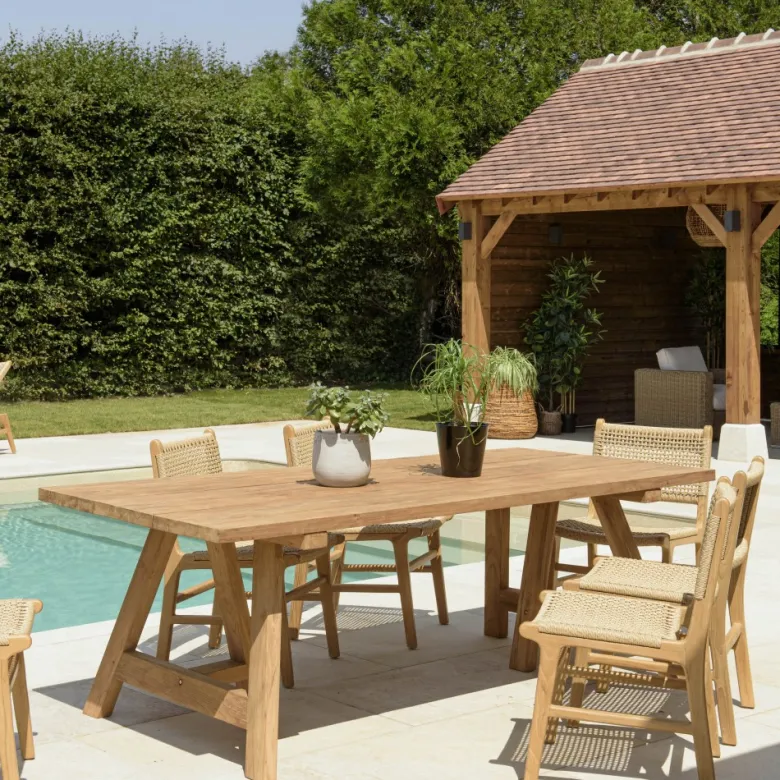 Kally - table à manger jardin 220cm bois teck recyclé pieds tréteaux