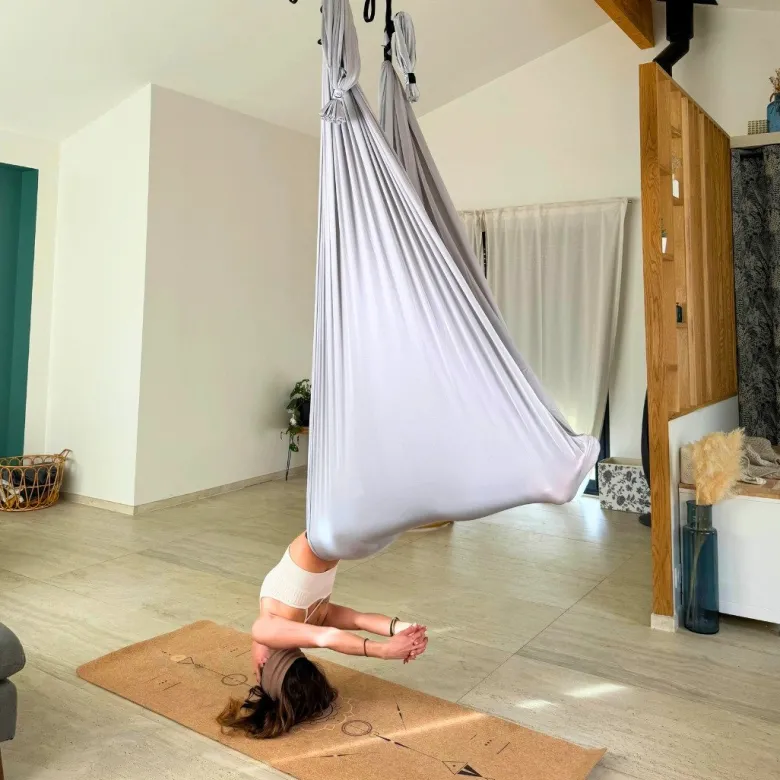 Kit de yoga aérien argent plafond haut