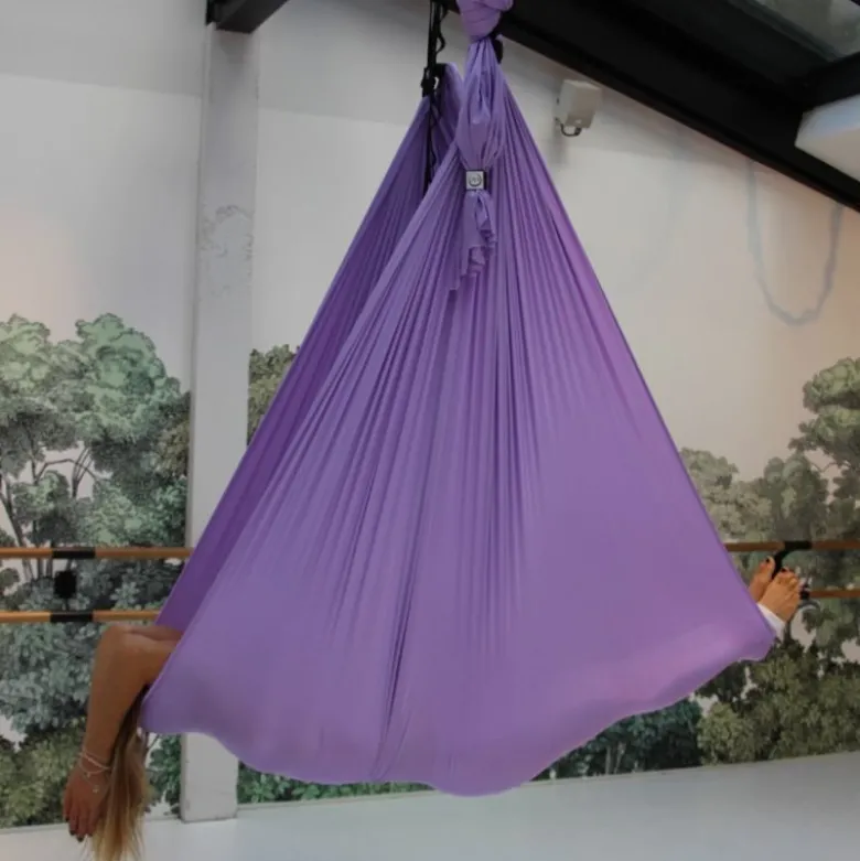 Kit de yoga aérien lilas en provence