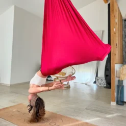 Kit de yoga aérien rouge plafond haut