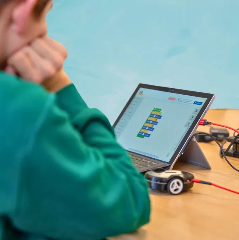 Kit robot pour apprendre à programmer