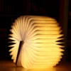 Lampe led d'ambiance design livre