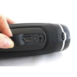 Lampe-torche avec enceinte intégrée ligh