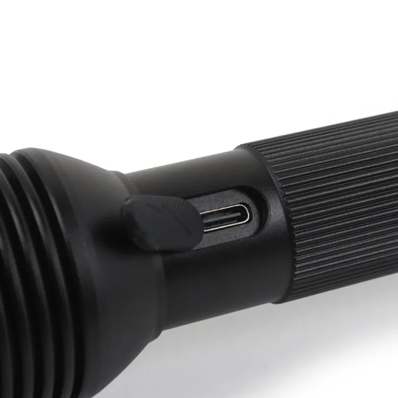 Lampe torche LED rechargeable 1000 lumens étanche IP44 mode SOS
