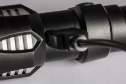 Lampe torche rechargeable tactical 015