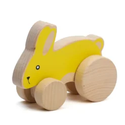 Lapin à roulettes en bois