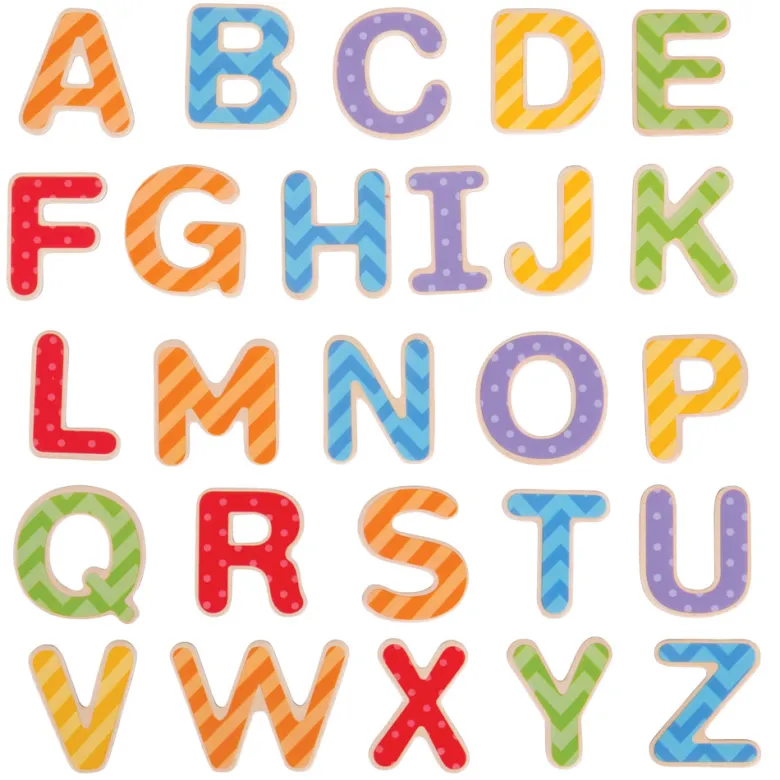 Lettres majuscules magnétiques en bois
