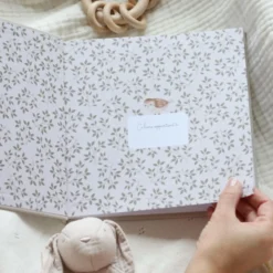 Livre souvenirs de bébé première année