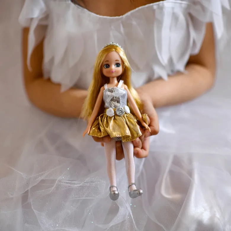 Lottie dolls poupée du lac des cygnes