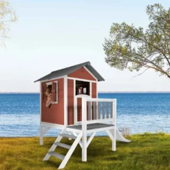 Maisonnette blanche sur pilotis lodge x