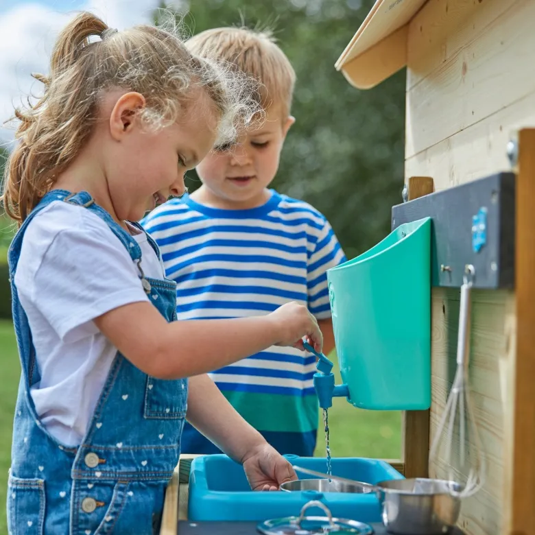 Maisonnette cabane enfant + cuisine ext