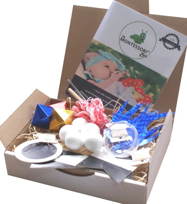 Mamontessoribox mobiles pour bébés bleu
