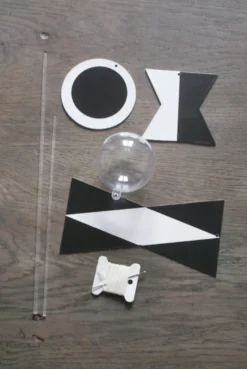 Mamontessoribox mobiles pour bébés rose