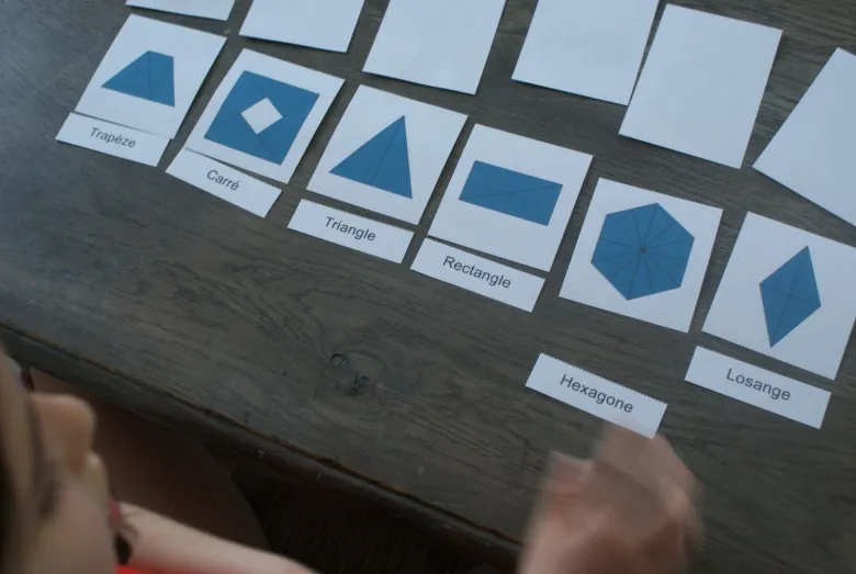 Mamontessoribox triangles constructeurs