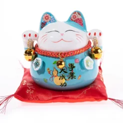 Maneki neko porte bonheur
