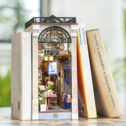 Maquette serre-livres éclairée passage des arcades de Paris 148 pièces Rolife