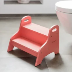 Marchepied enfant en bois rose foncé