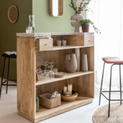 Meuble bar en bois et terrazzo
