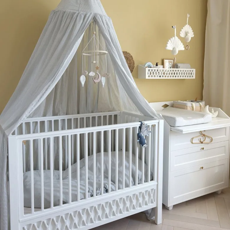 Mobile en bois pour berceau dreamland