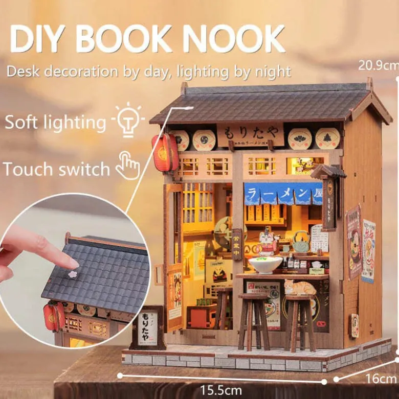Morita-ya - maquette booknook serre-livre