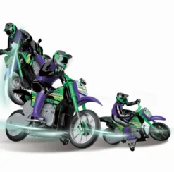 Moto crosslander cascade extrême avec effets lumineux