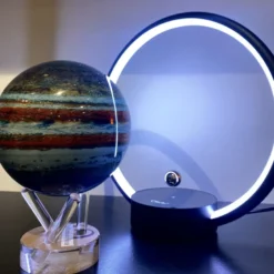Mova globe jupiter