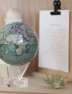 Mova globe terrestre antique vert