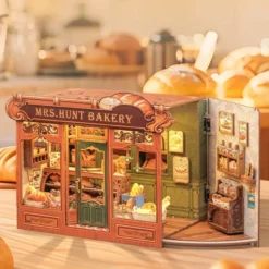 Mrs hunts bakery - maquette booknook serre-livre