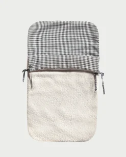Nid d’ange bébé sherpa et carreaux vichy