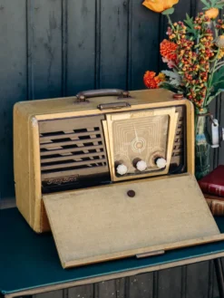 Nour, la radio valisette décorative n°53