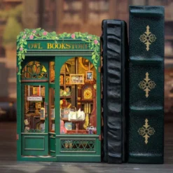 Owl bookstore - maquette booknook serre-livre