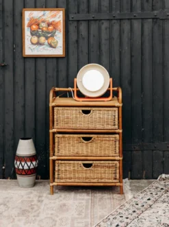 Petite commode en rotin n°133