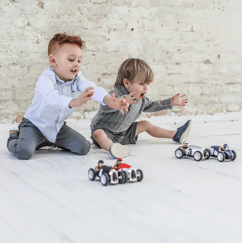 Petite voiture bleue pour enfant