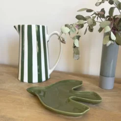 Pichet, carafe ou vase à rayures vertes et blanches