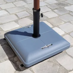 Pied de parasol carré en ciment gris 50 kg basalta