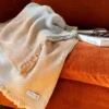 Plaid cachemire et laine gris et camel