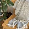 Plaid cachemire et laine gris souris