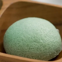 Éponge konjac spéciale yeux au thé vert