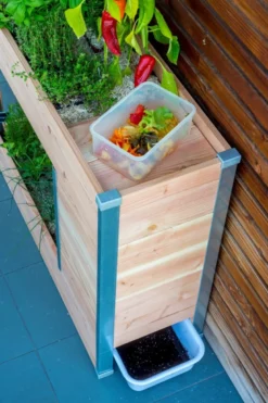 Potager balcon avec composteur