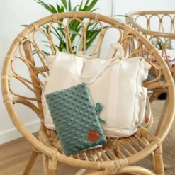 Protège-Carnet de Santé en Velours Minky : Confort et Élégance pour Votre Enfant