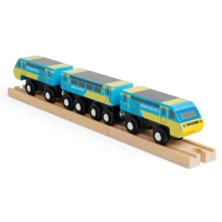 Réplique en bois du train intercity 125
