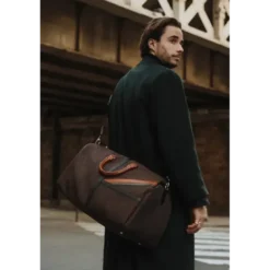 Sac de voyage éco-responsable johner – motifs noir, marron & kaki, éco-conçu
