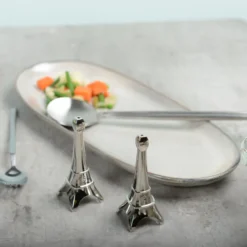Salière et poivrière tour eiffel