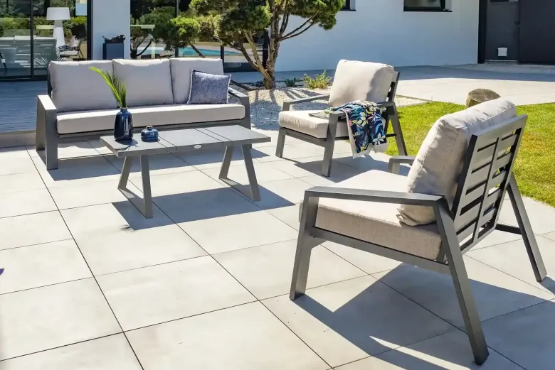 Salon de jardin 5 places en aluminium - gris anthracite