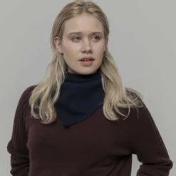 Sophie Scarf en laine recyclée mixte Bleu foncé