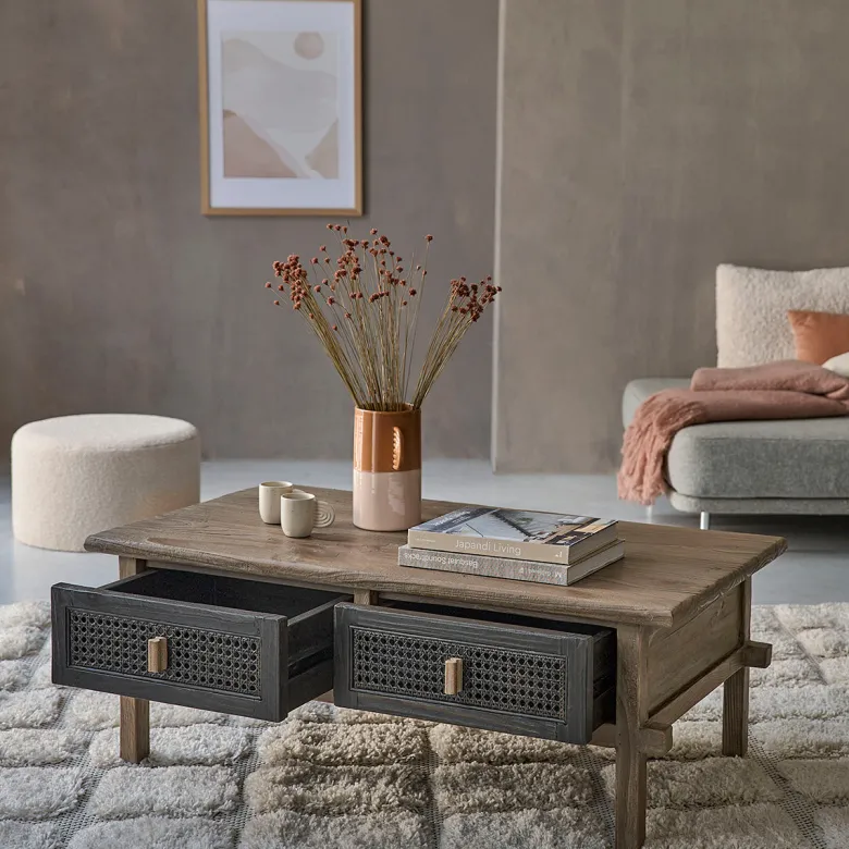 Table basse en pin massif recyclé