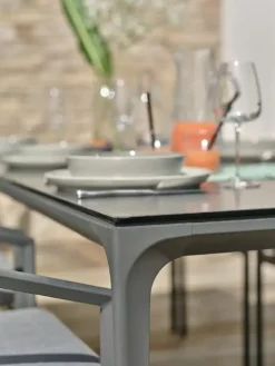 Table de jardin 8 places en céramique - gris anthracite