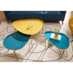 Tables basses gigognes laquées moutarde, bleu canard et bleu (lot de 3) zuria